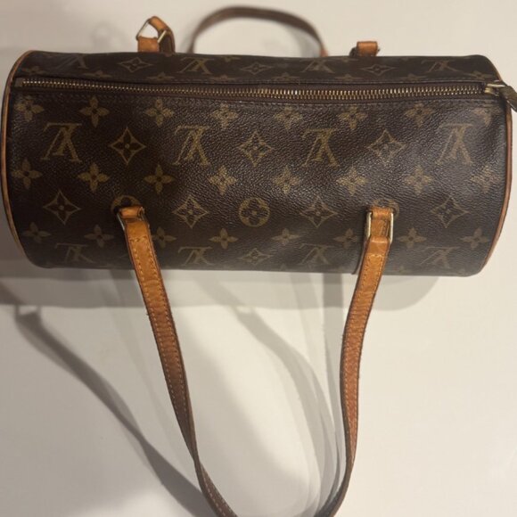 Authentic Louis Vuitton Monogram Papillon 30 Handbag- Model M51365 pre-owned - Picture 2 of 6
